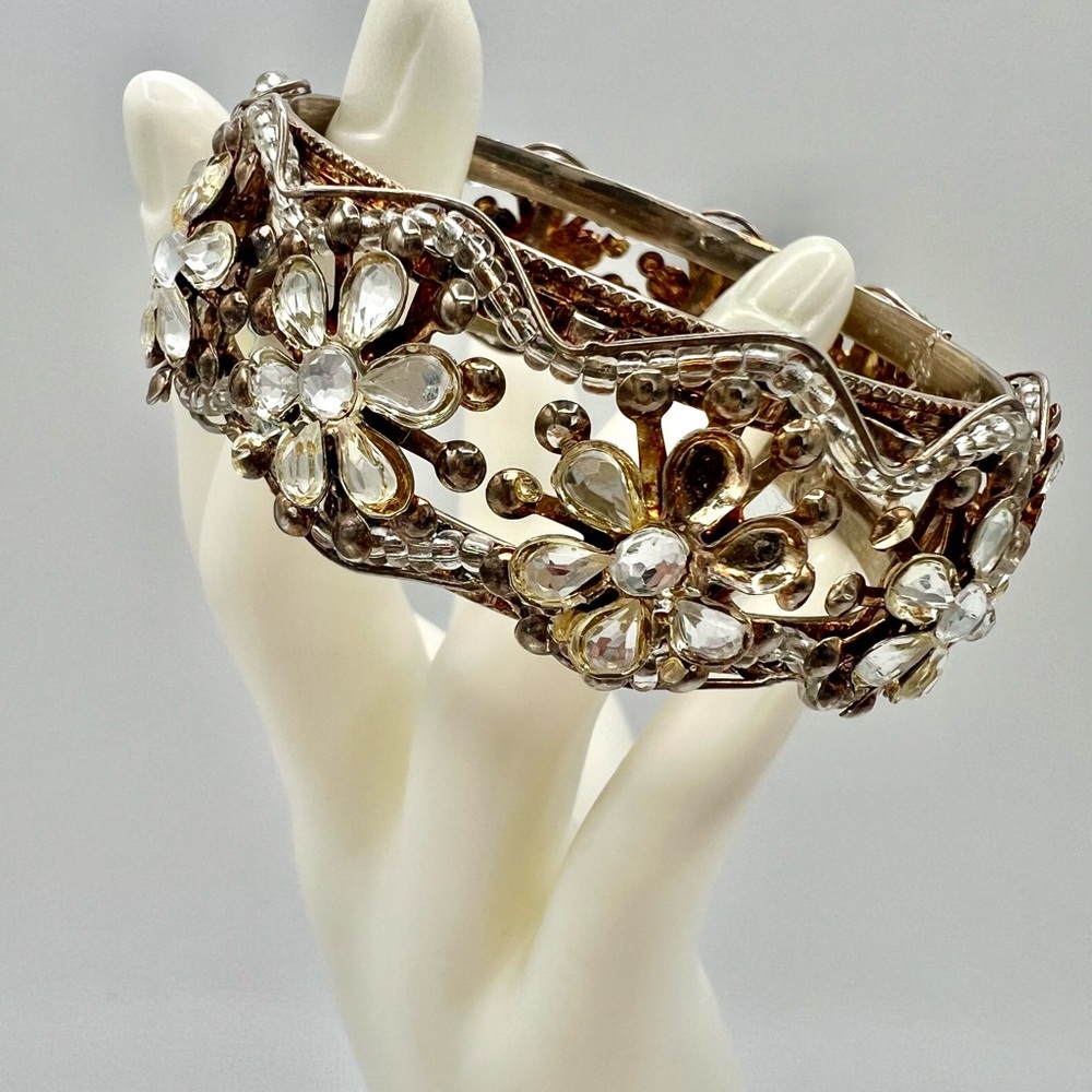 Vintage Floral Rhinestone Gold Tone Bracelet‎